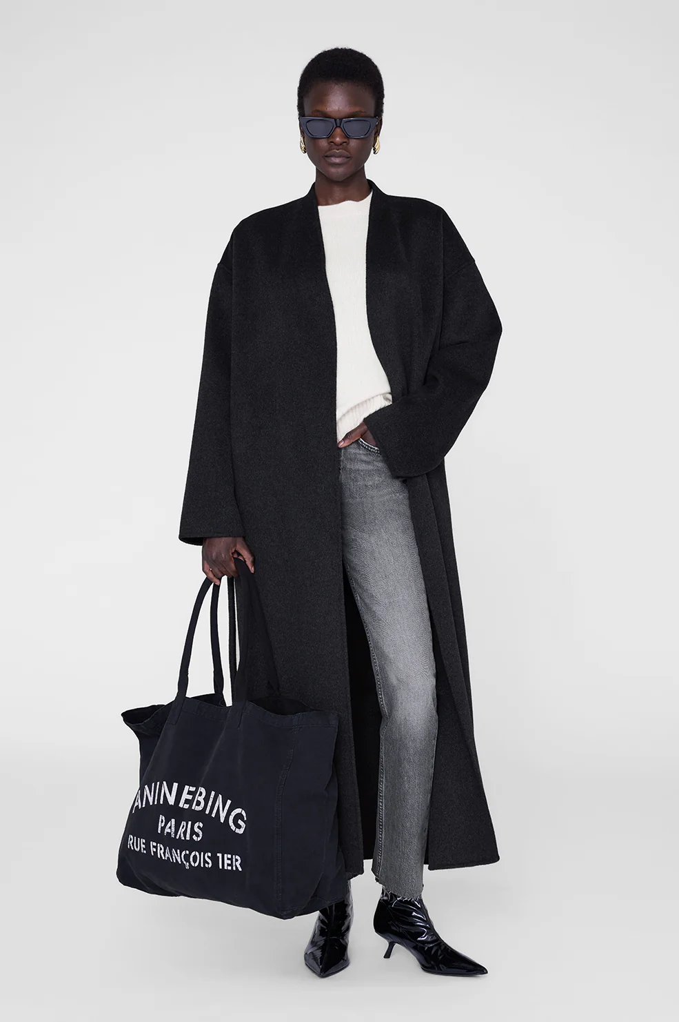 Leo Canvas Tote - Black - Image 2