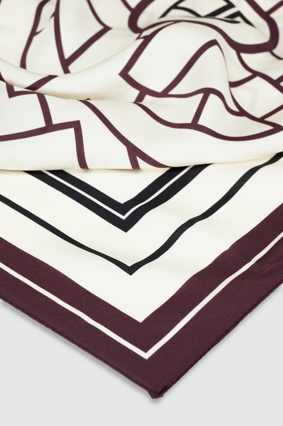York Scarf Ab - Fig - Image 4